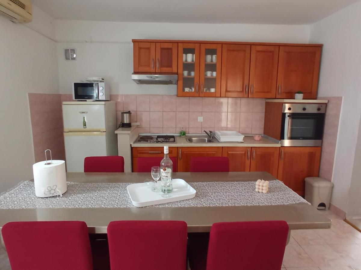 Family Paradise Ražanac 外观 照片