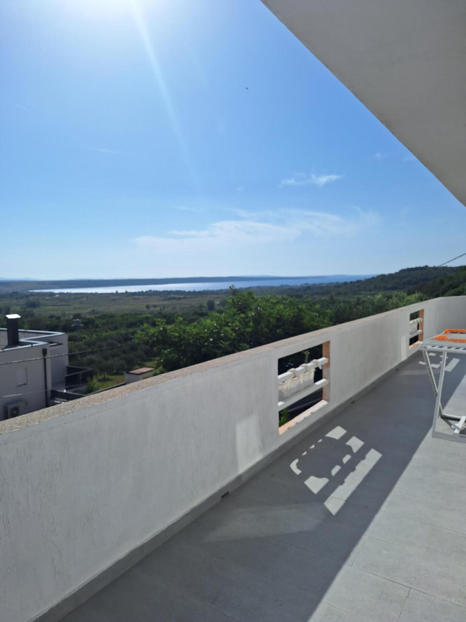 Family Paradise Ražanac 外观 照片